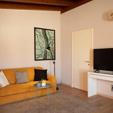 Festina Lente Semesterbostad